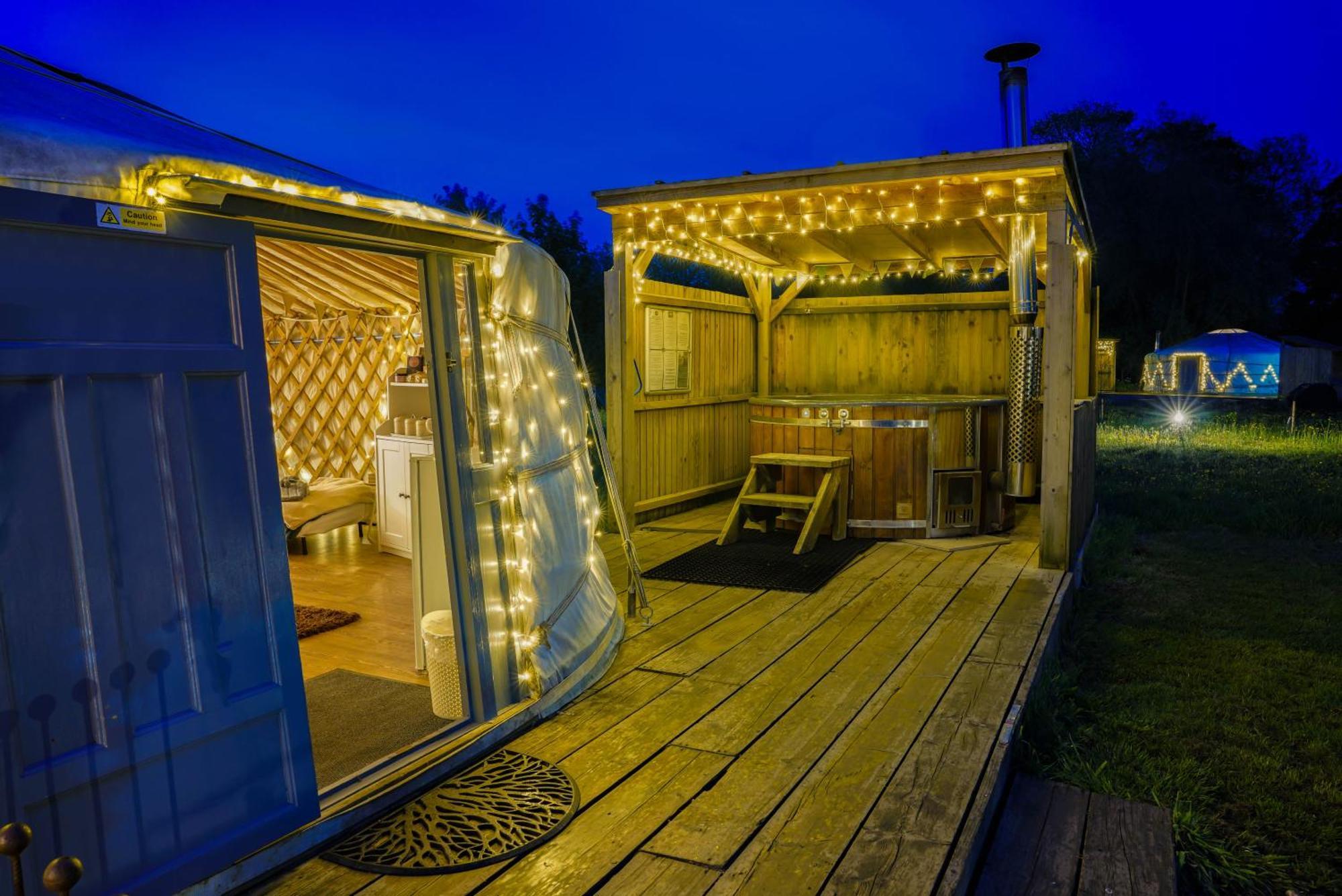 Glamp And Tipple Ltd Hotel Great Ellingham Exterior foto