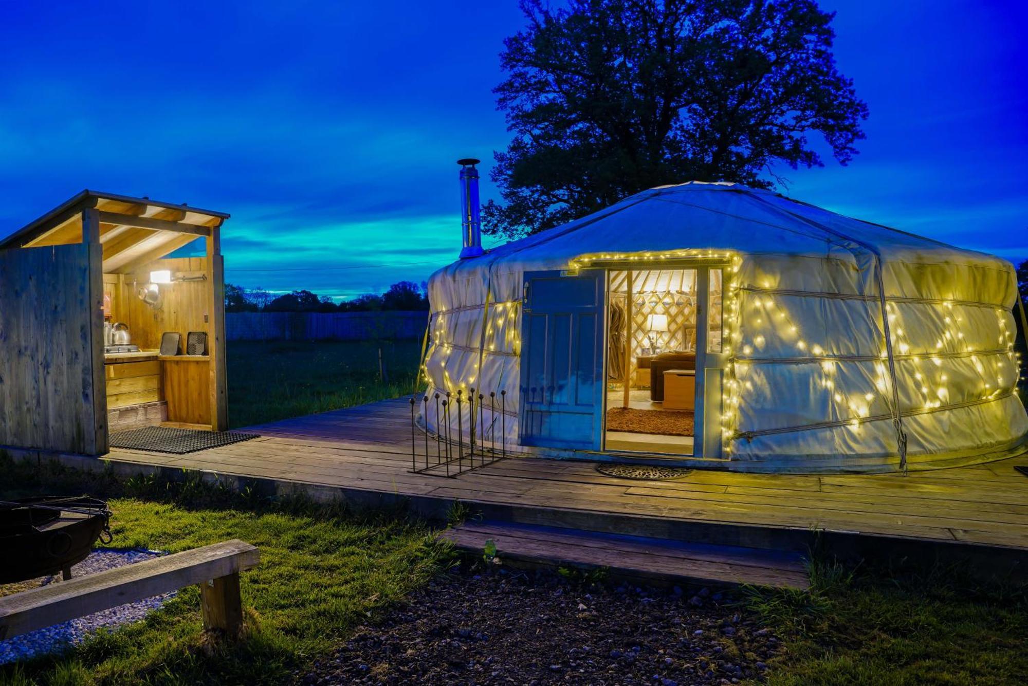 Glamp And Tipple Ltd Hotel Great Ellingham Exterior foto